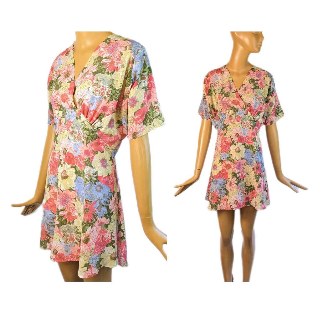 Coco California 90s does 40s cold rayon mini dress bright floral print flirty‎